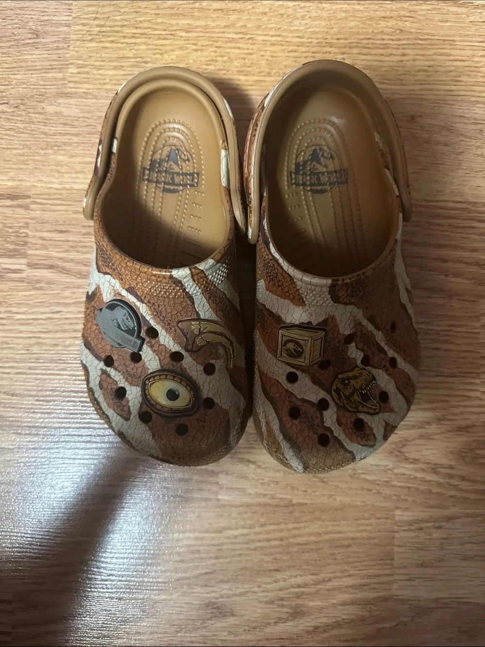 Crocs kids Jurassic World size J1